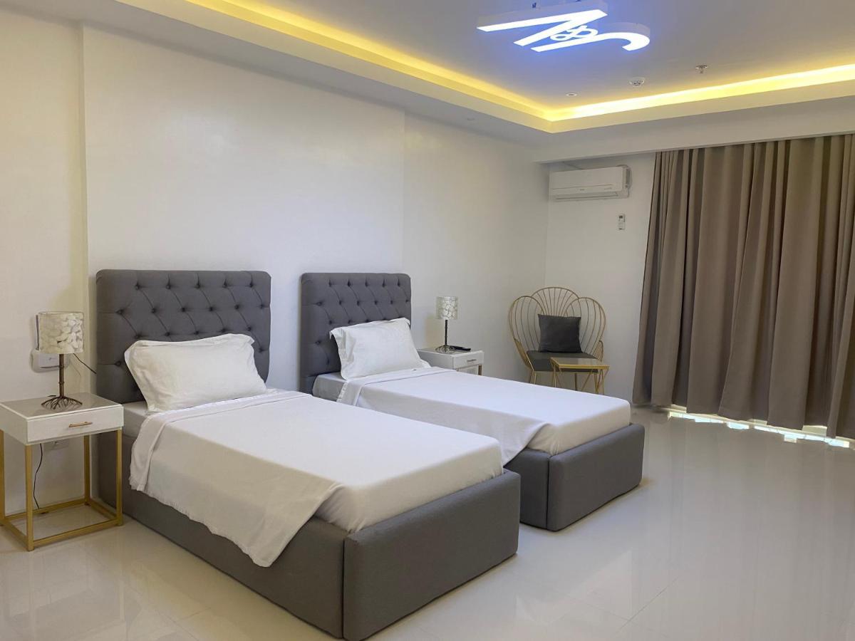 J&V Hotel And Resort Apaleng Buitenkant foto